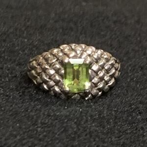 Kabana Ring Size 7 Sterling Silver and Peridot Woven Design